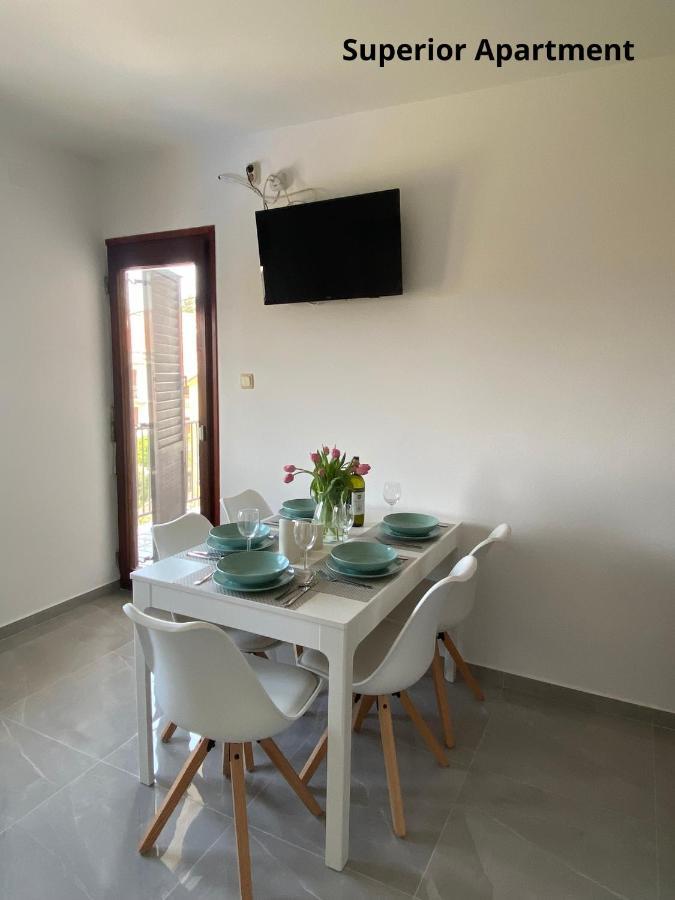 Apartments Zivko มาลินสกา ภายนอก รูปภาพ